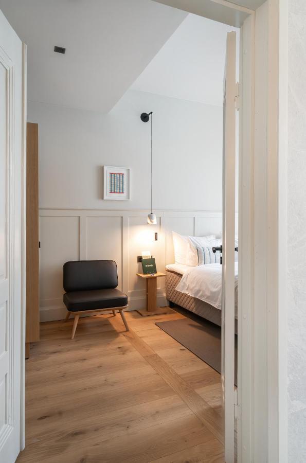 RUNO Hotel Porvoo Buitenkant foto A bedroom at the hotel